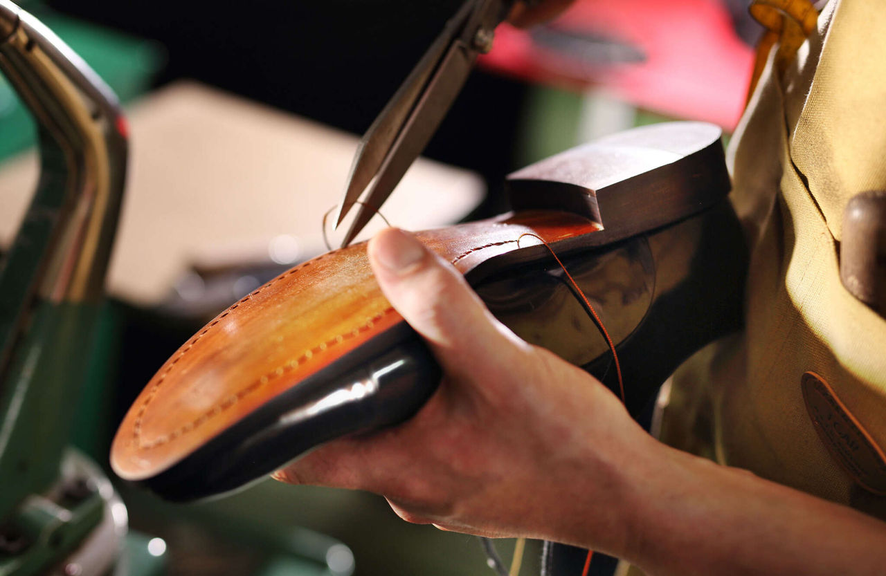 Reparatie de lux a articolelor din piele ! foto 4