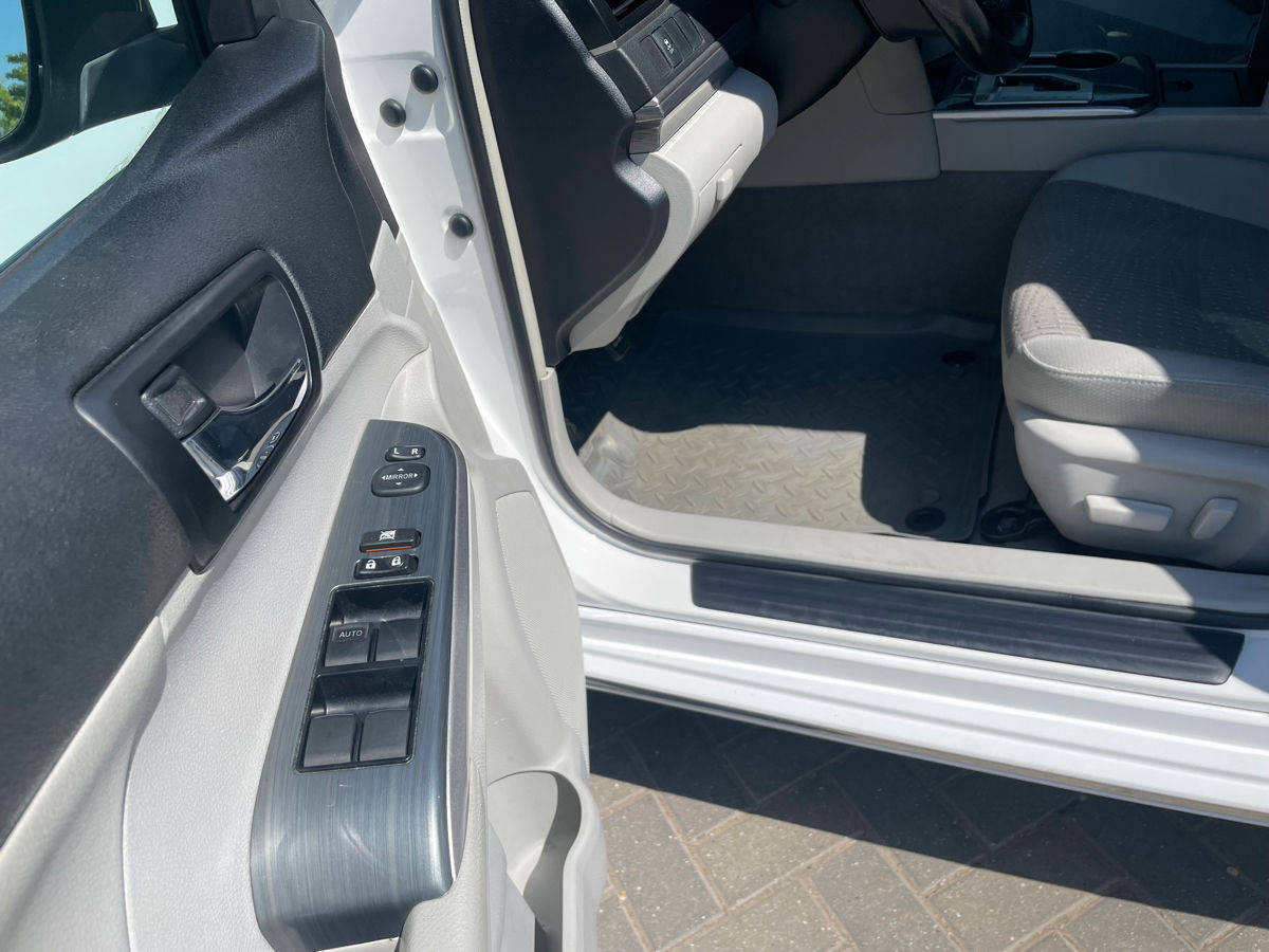 Toyota Camry foto 2