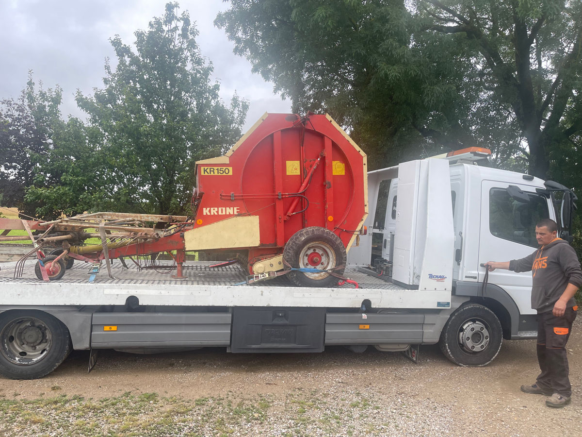 John Deere 342,Renault, Claas Markant 50, New Holland 366,376,Fahr ,John Deere 550,221,Welger41. foto 2