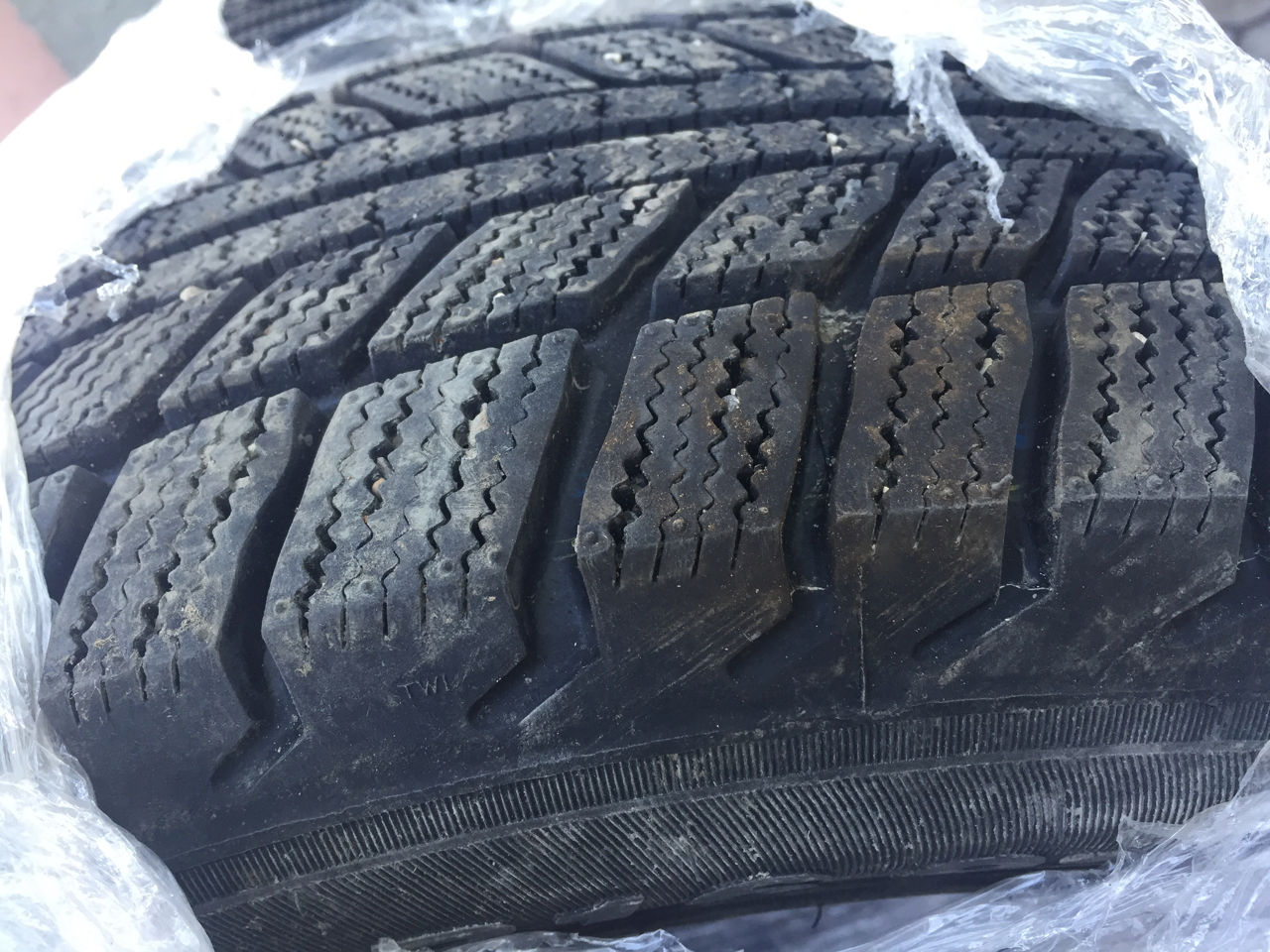 205/60/R16 Belshina. Anul 2021, mers 3000Km. 2buc=1600lei
