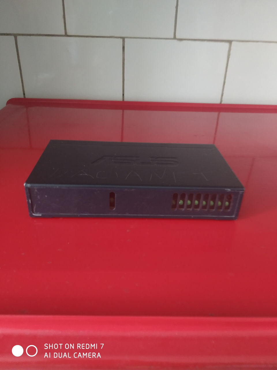 Свитч 8 портовый Asus GigaX 1008/G - 40 лей. foto 1