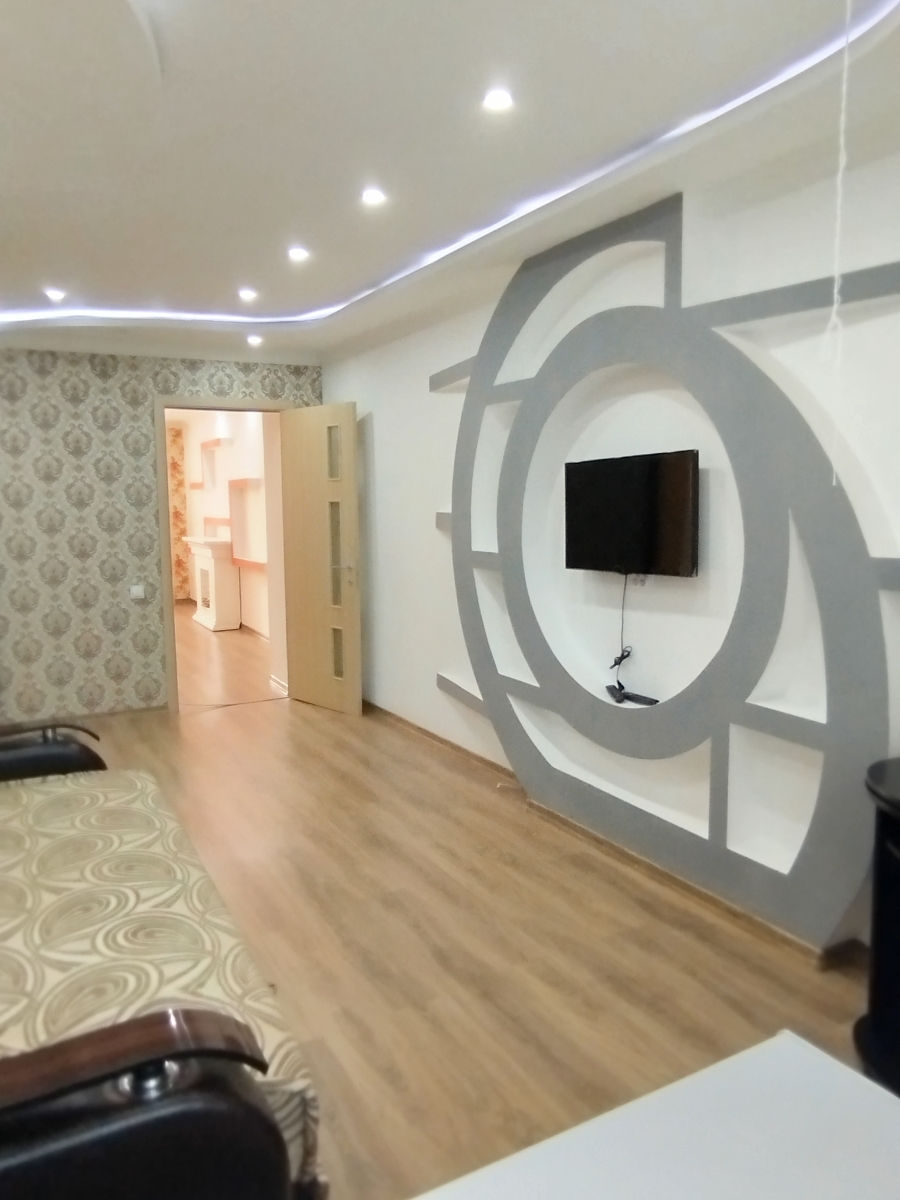 Apartament cu 3 camere, 67 m², Centru, Criuleni foto 0