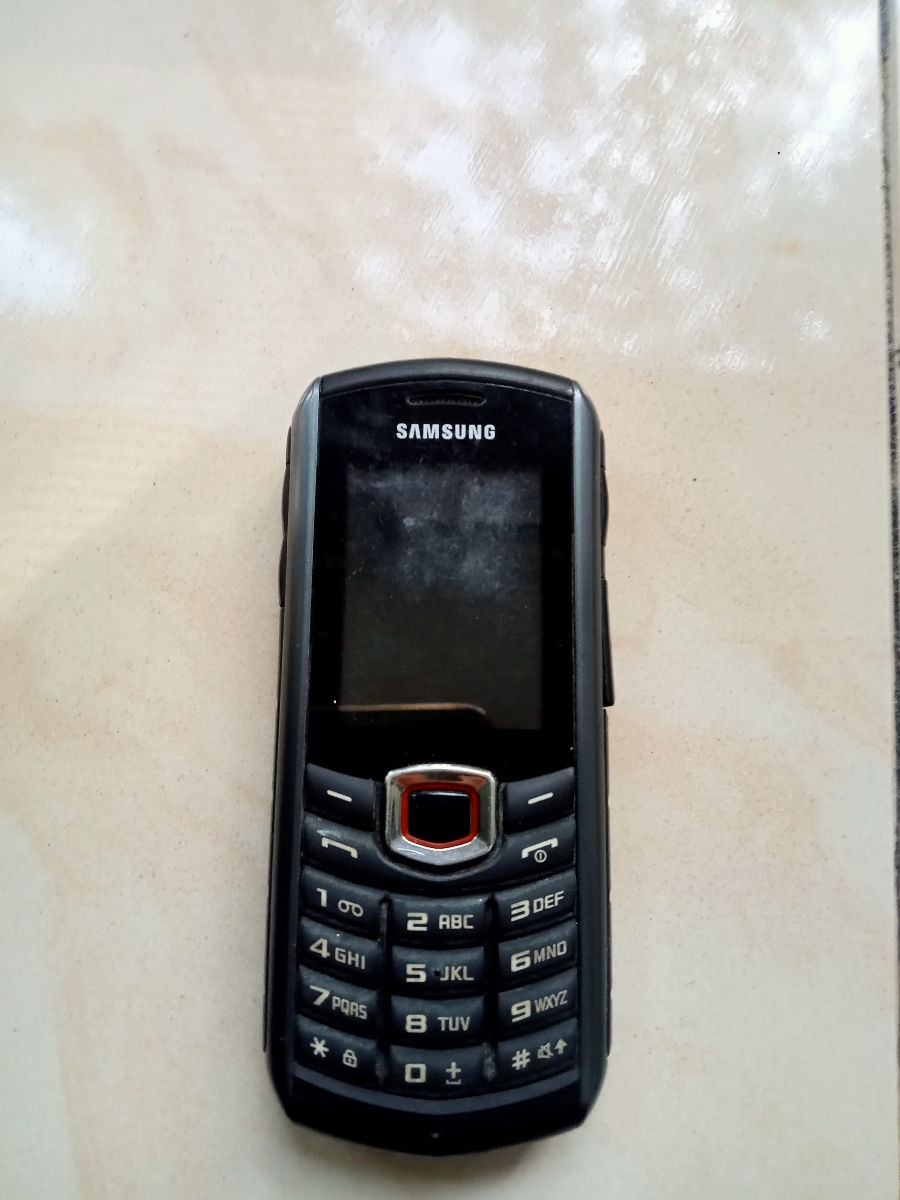 Samsung GT-B2710 foto 0