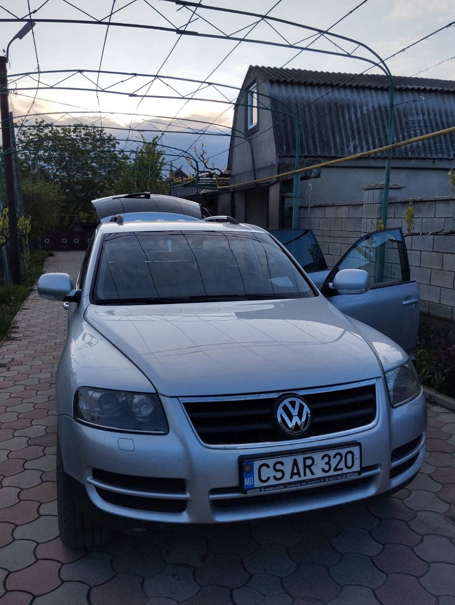 Volkswagen Touareg foto 0