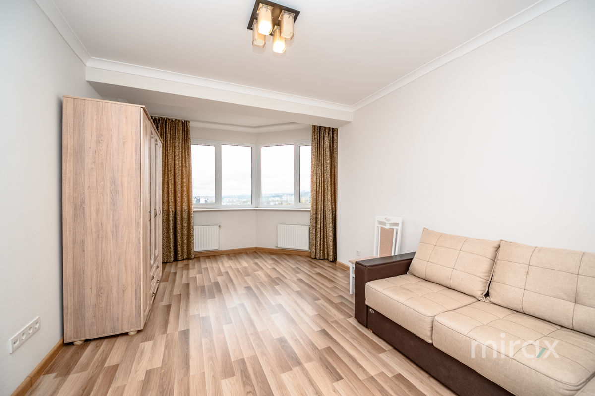 Apartament cu 3 camere, 150 m², Buiucani, Chișinău foto 17