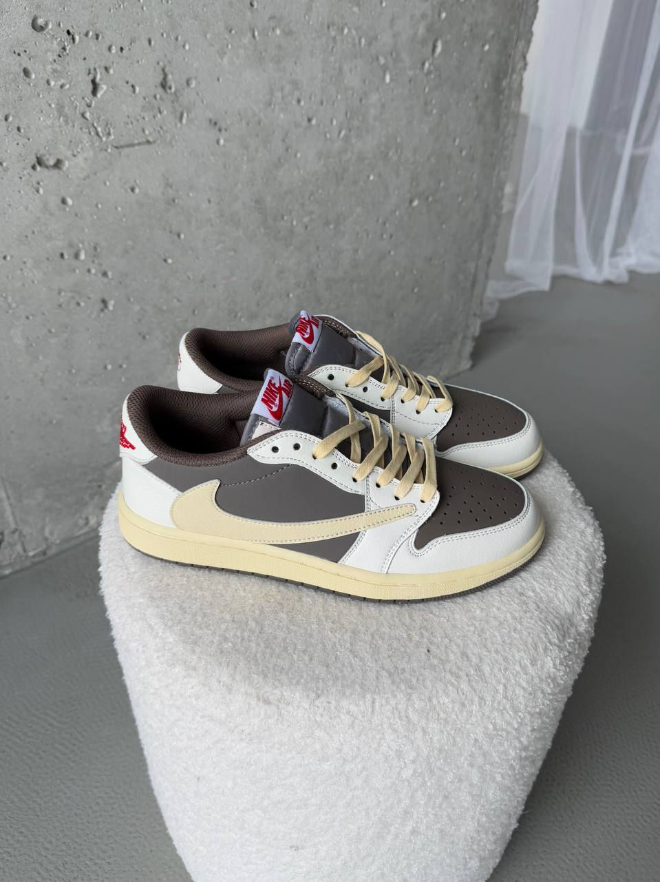 Nike Air Jordan 1 Retro Low OG SP Travis Scott Reverse Mocha foto 0