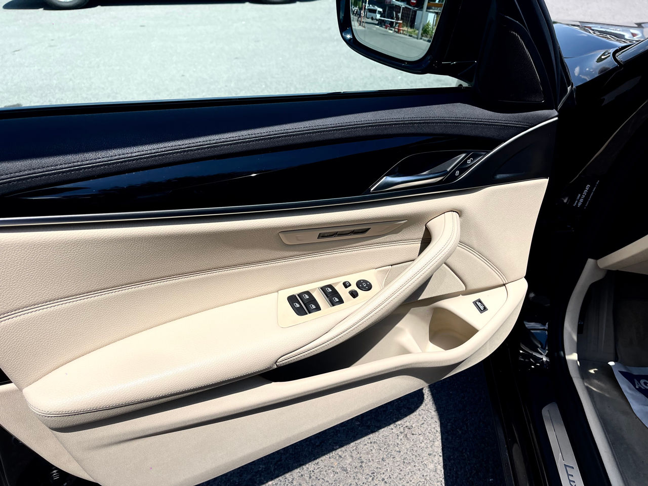 BMW 5 Series foto 11