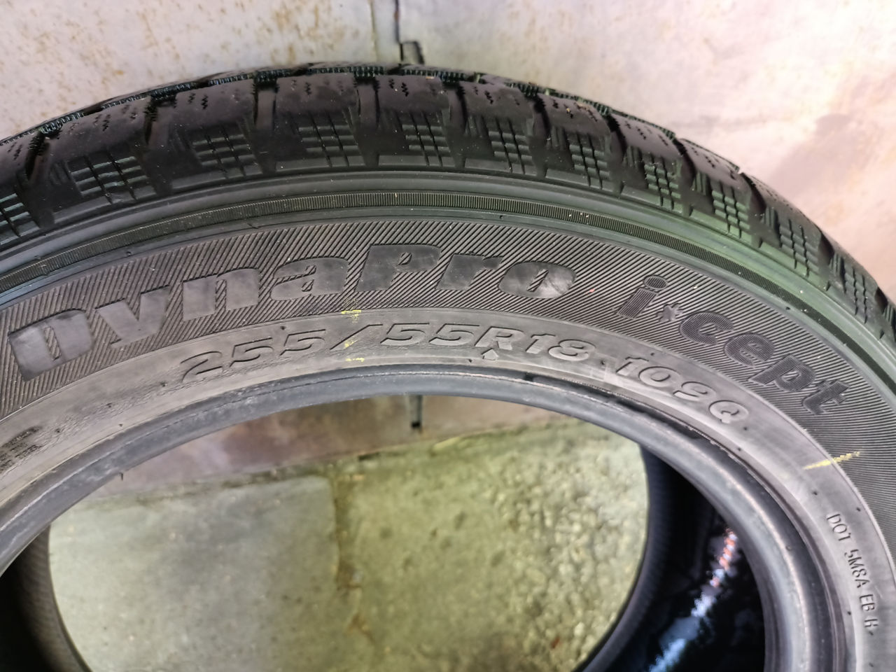 1 cauciuc 255/55/R18 Hankook foto 0