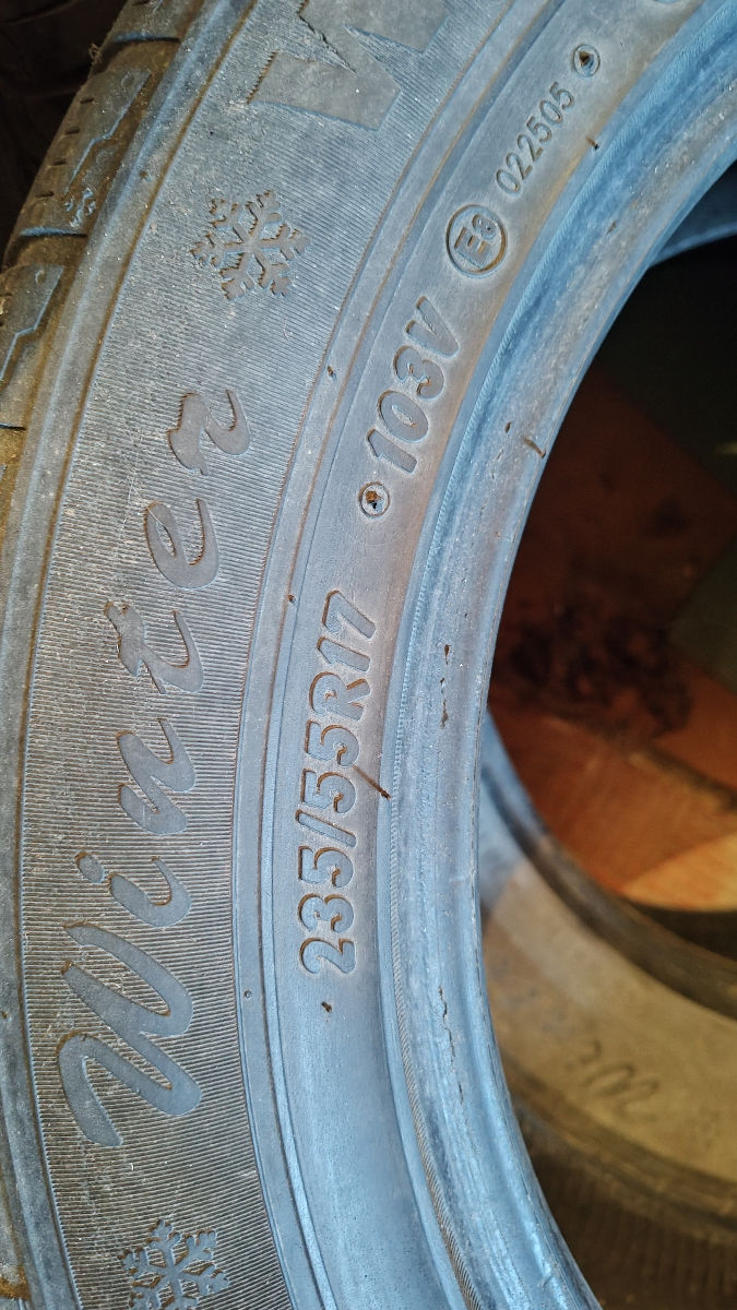 4-Шины 235/55 R17  фото 1