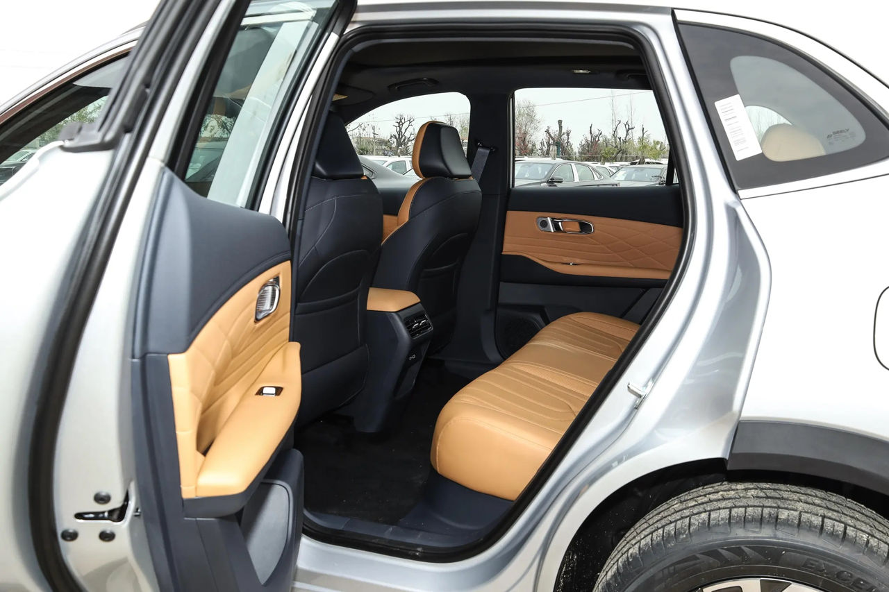 Geely Galaxy L7 фото 5