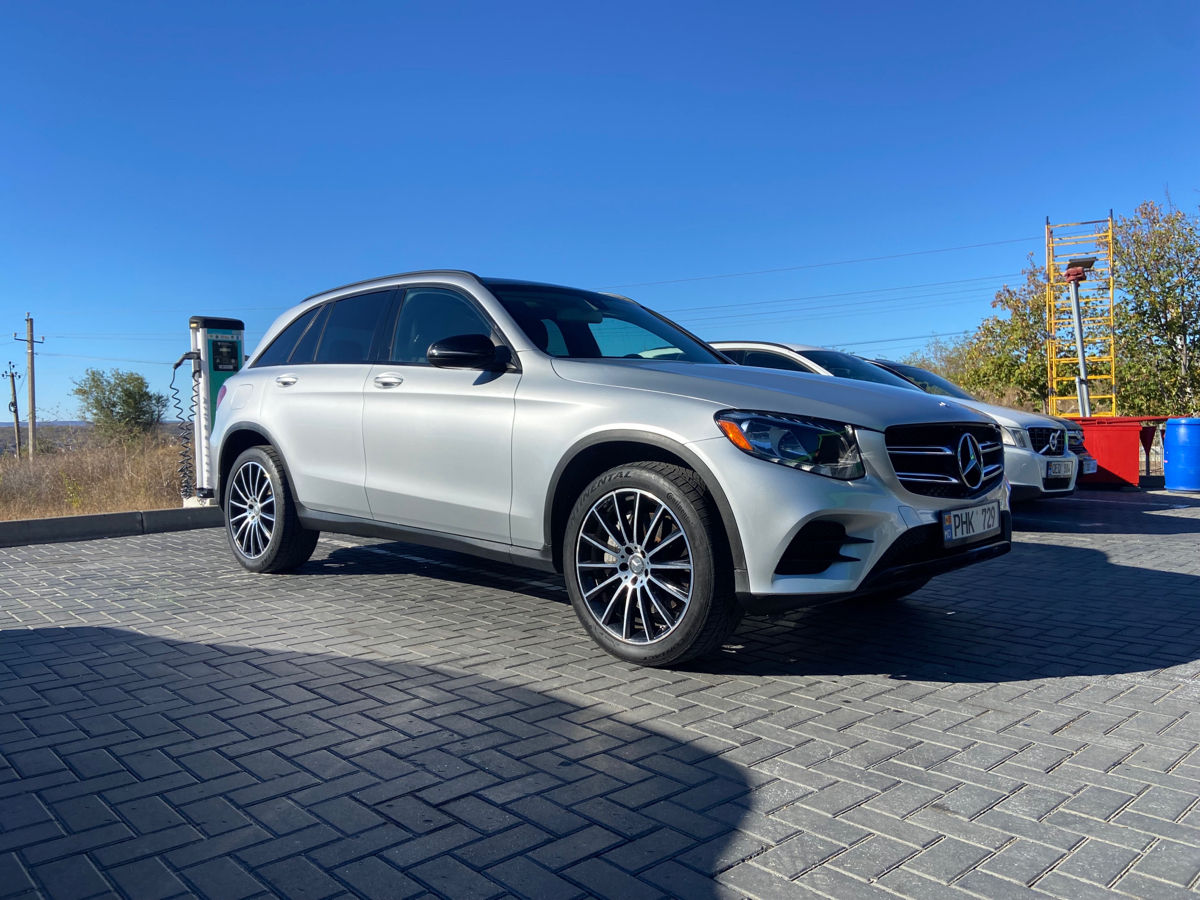 Mercedes GLC foto 7