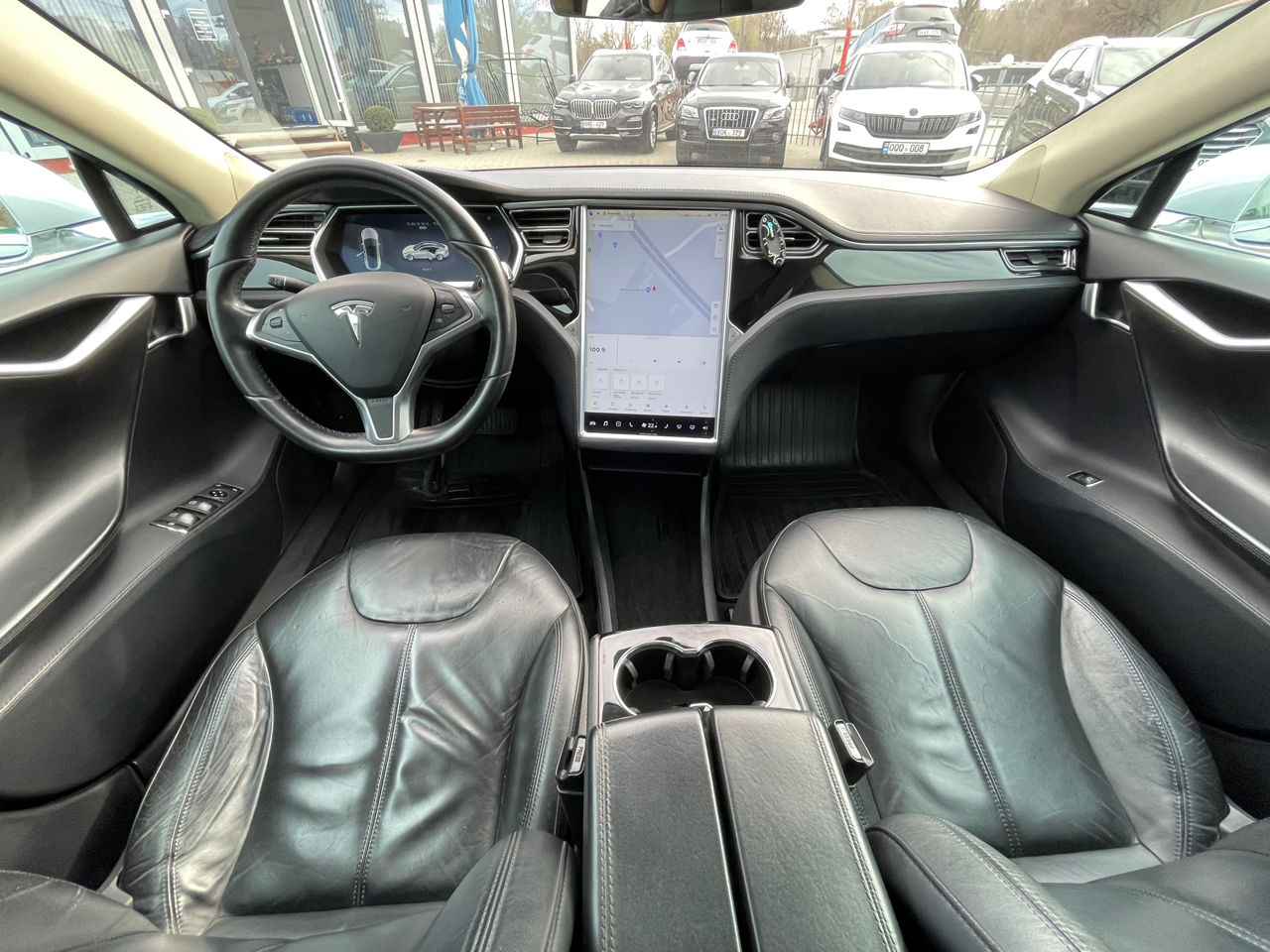 Tesla Model S foto 13