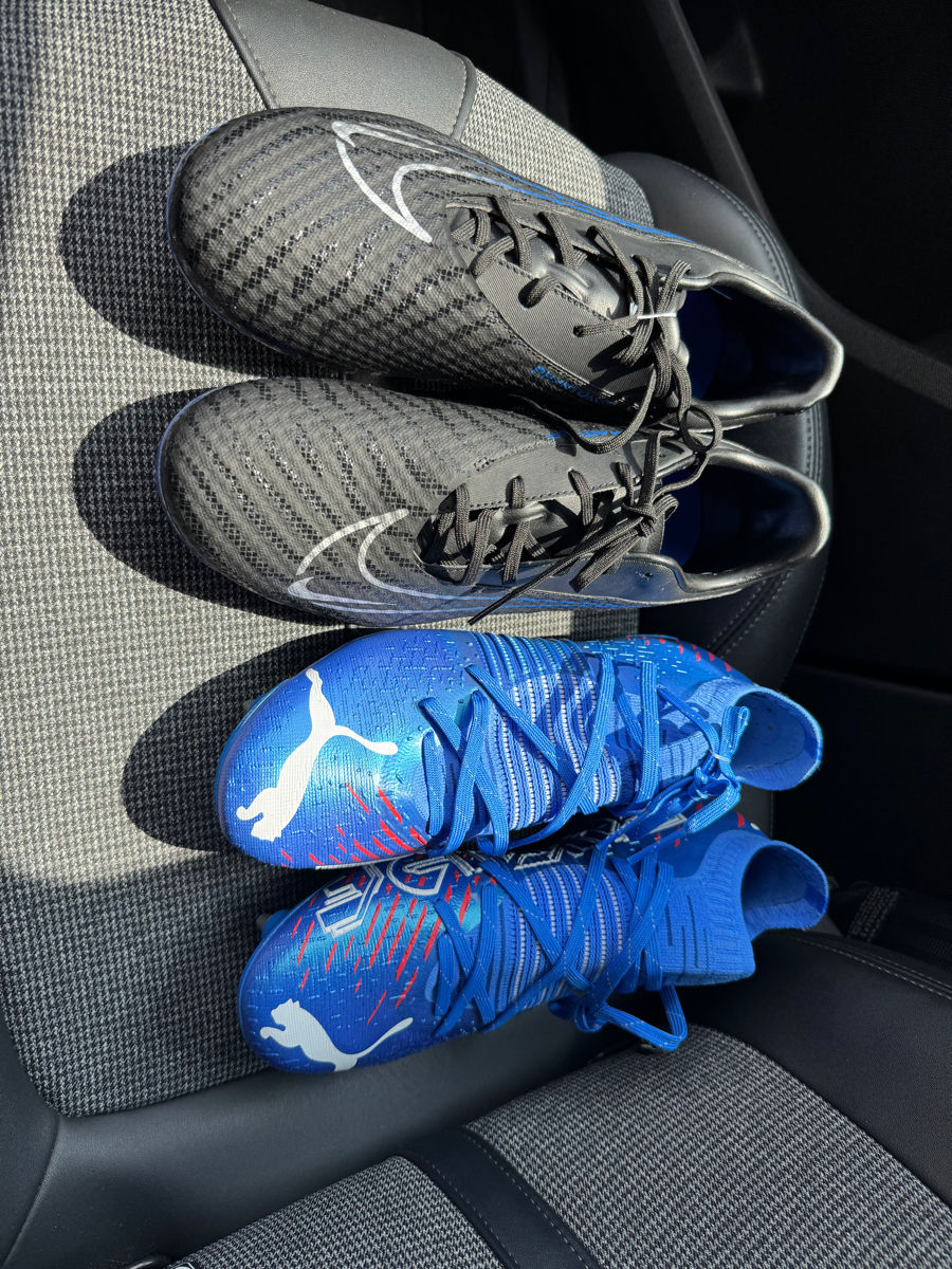 Ghete (buți) fotbal puma & nike la super preț! Originale  foto 0