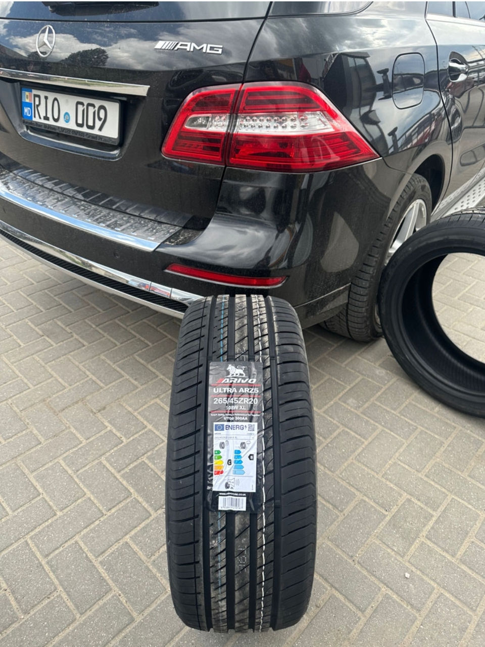 245/50 r18 arivo