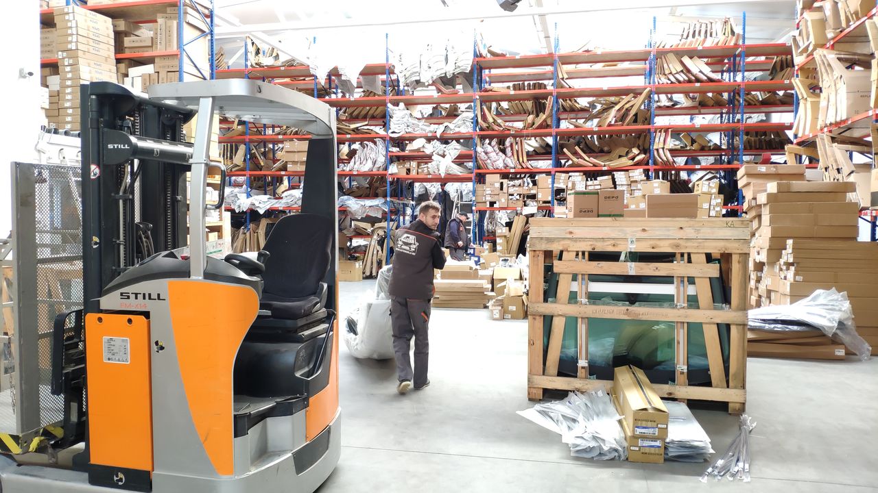 Geamuri auto.Instalare.Parbriz, laterale, lunete. Установка. Автостекло лобовое, боковое, заднее foto 15