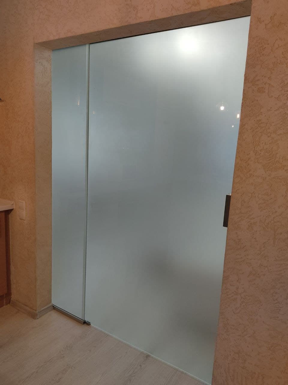 Usi din sticla călită pentru orice interior foto 3