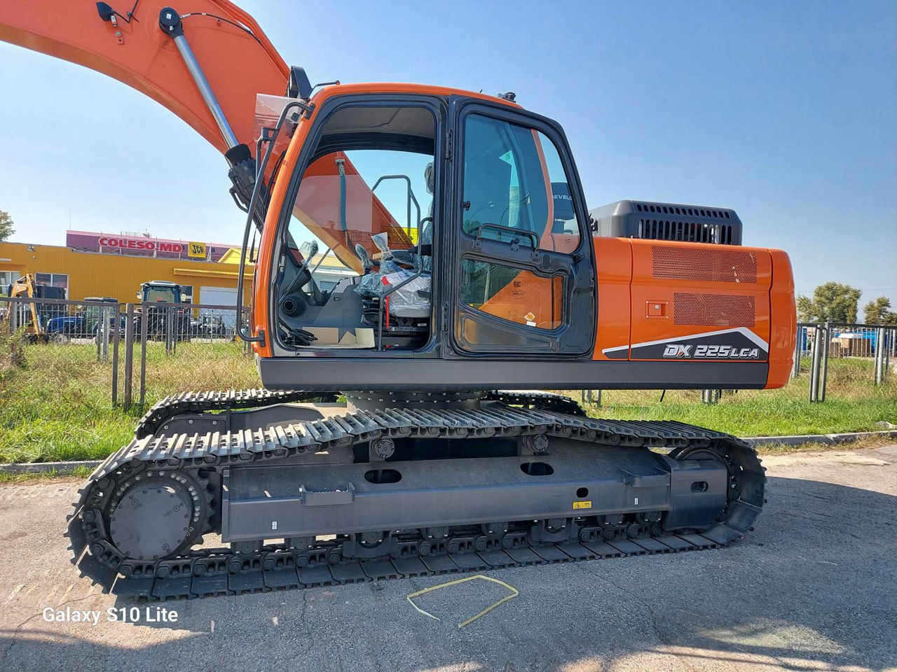 Excavator pe șenile develon dx 225 lca foto 9