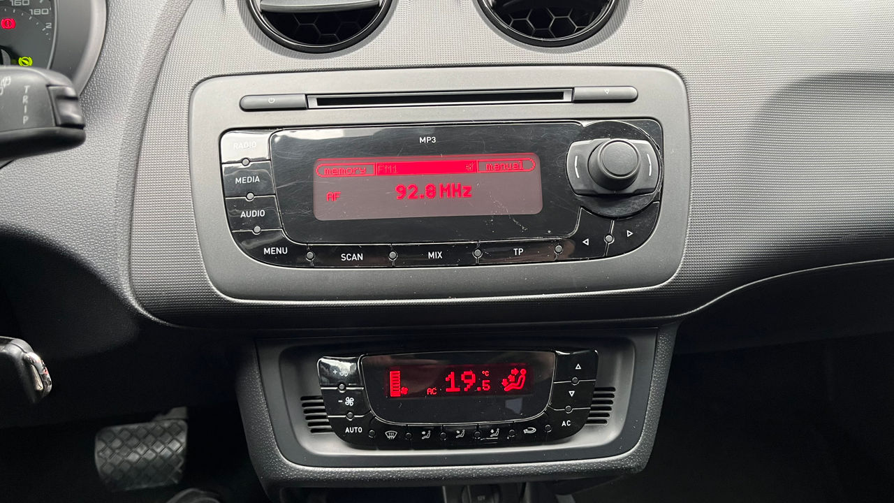 Seat Ibiza- Прокат // Rent // Chirie фото 5