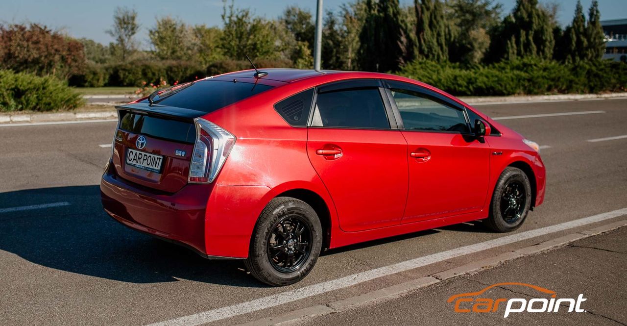 Chirie Toyota Prius / аренда экономных автомобилей foto 2