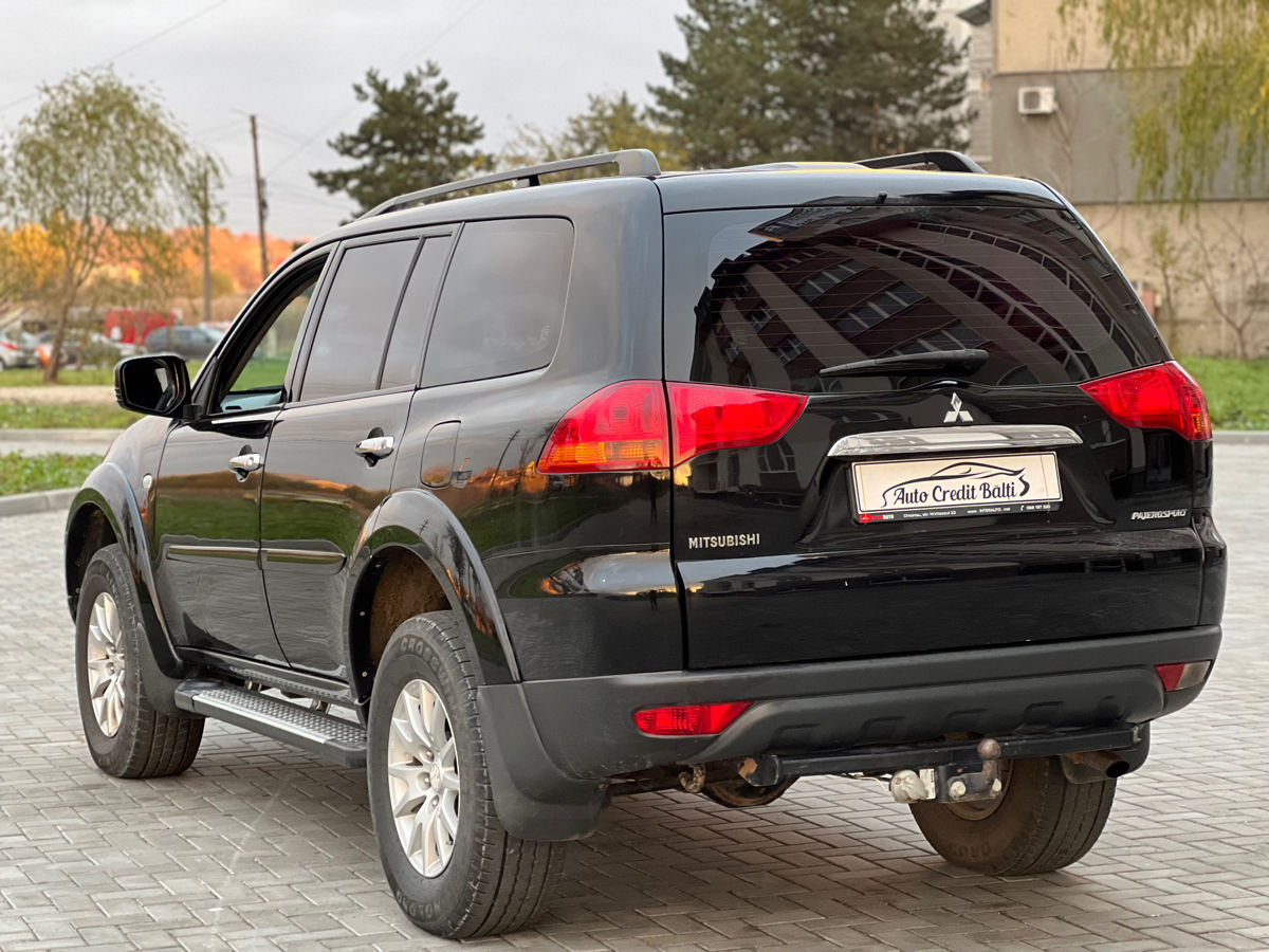 Mitsubishi Pajero Sport foto 9