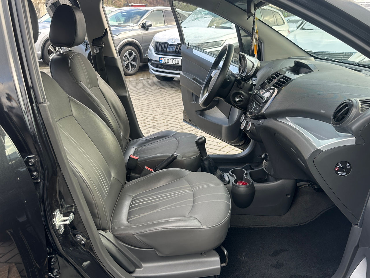 Chevrolet Spark фото 16