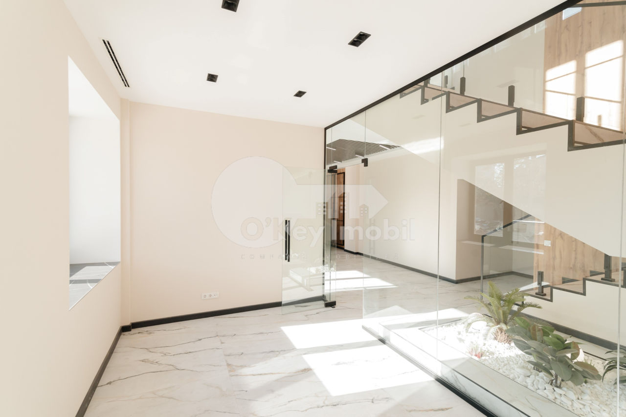 Chirie! Spațiu comercial /oficiu, reparație euro, Centru, 5500 € foto 13