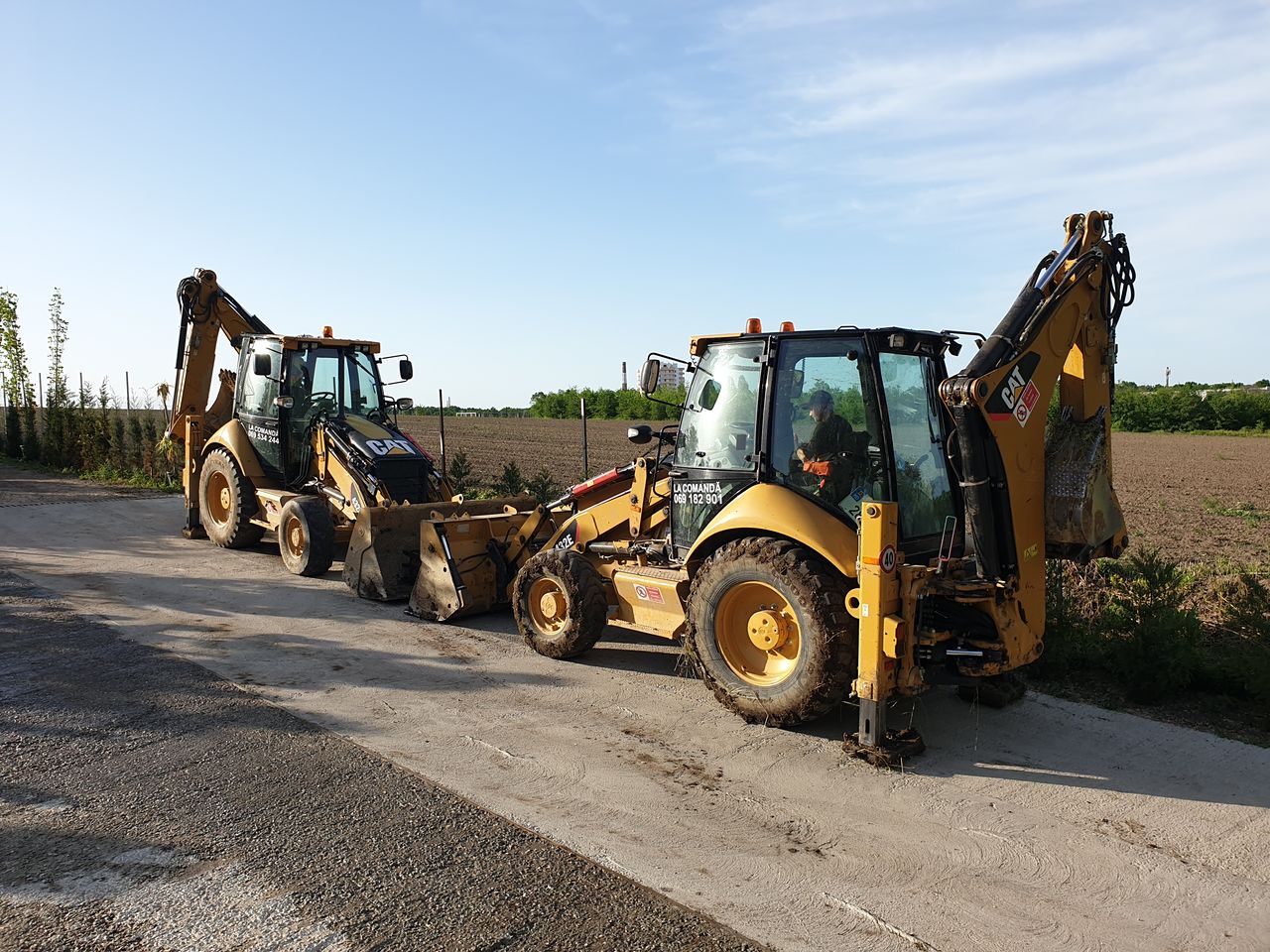 Servicii excavator, buldoexcavator,bobcat,miniexcavator,compactor,каток,Kamaz,dezapezire foto 6