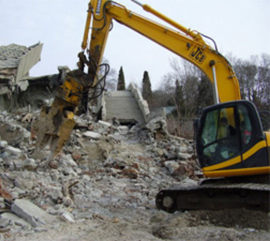 Demolarea constructiilor la cel mai bun pret / Разрушение зданий и сооружений foto 1