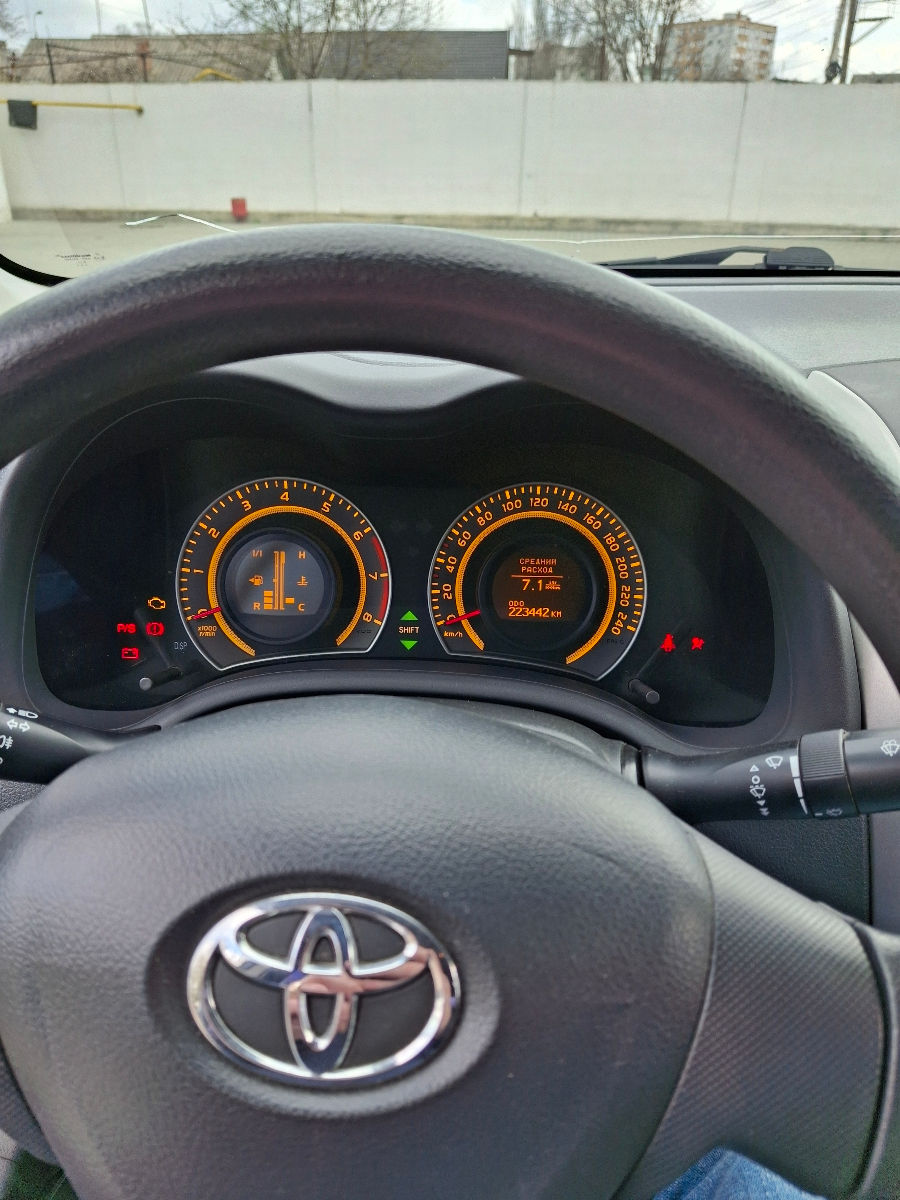 Toyota Corolla фото 8