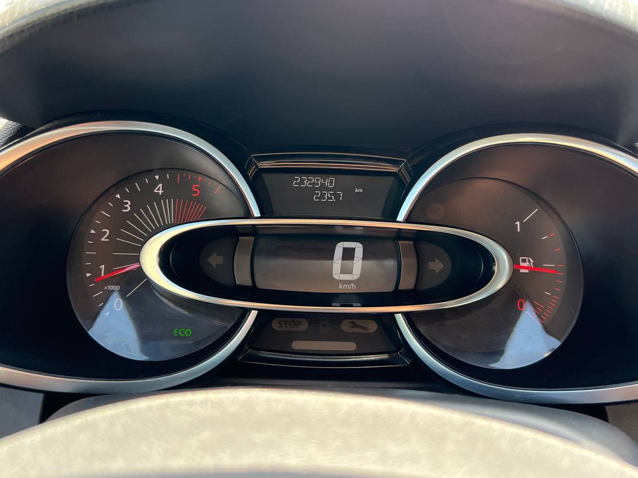 Renault Clio foto 10