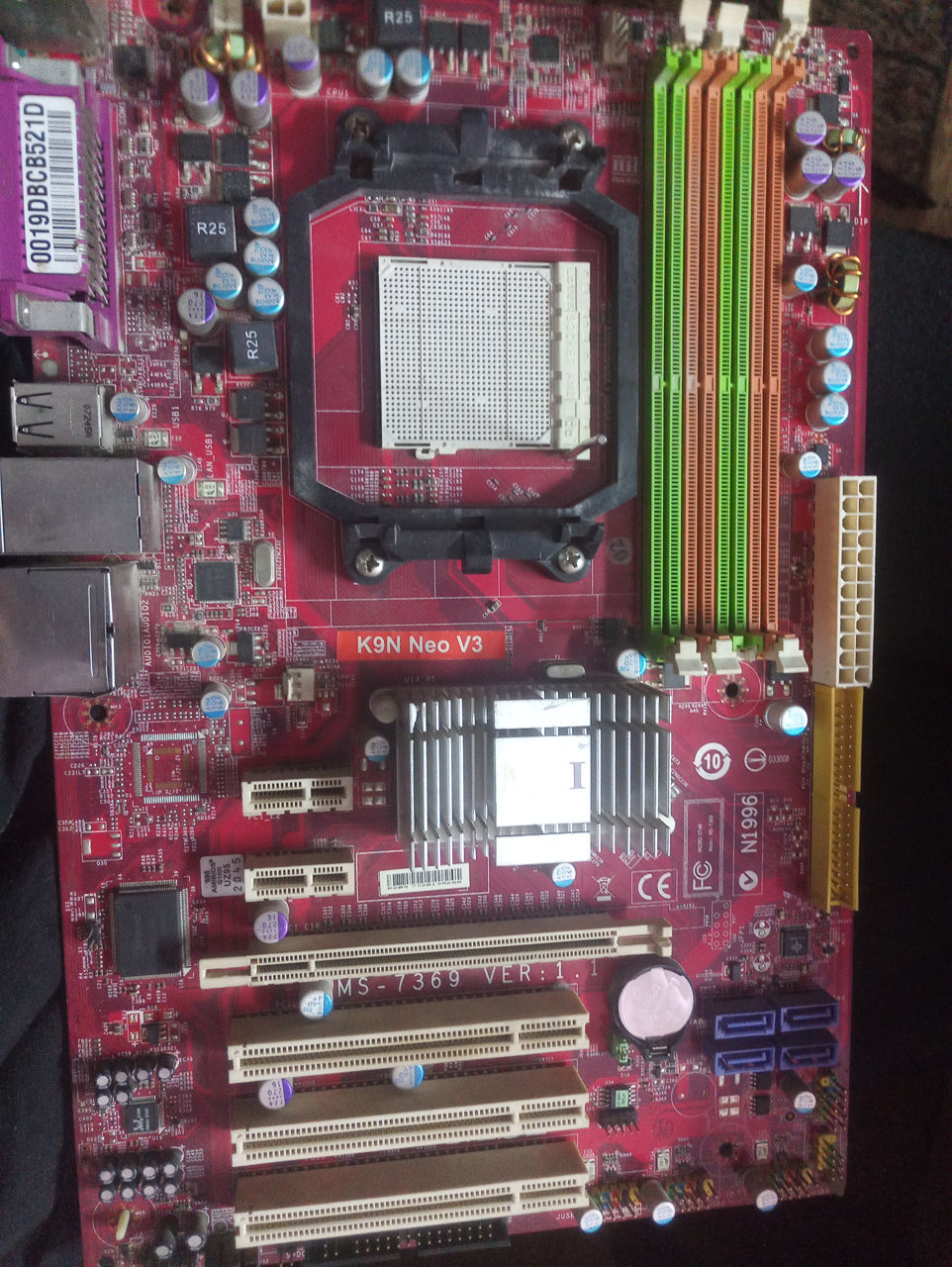 Продам материнскую плату MSI K9N Neo V3