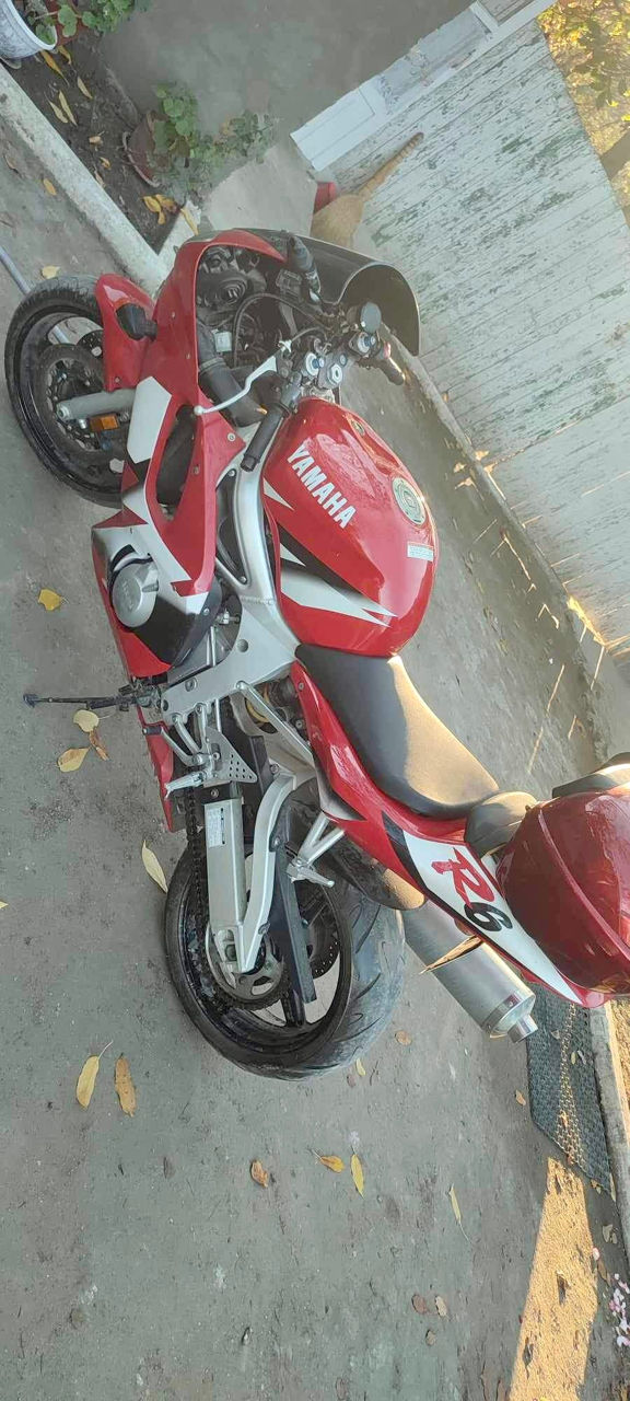 Yamaha R6 фото 6