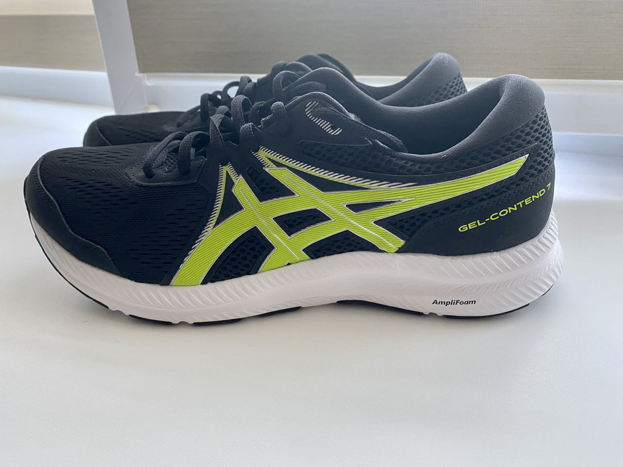 Беговые кроссовки Asics Gel-contend 7