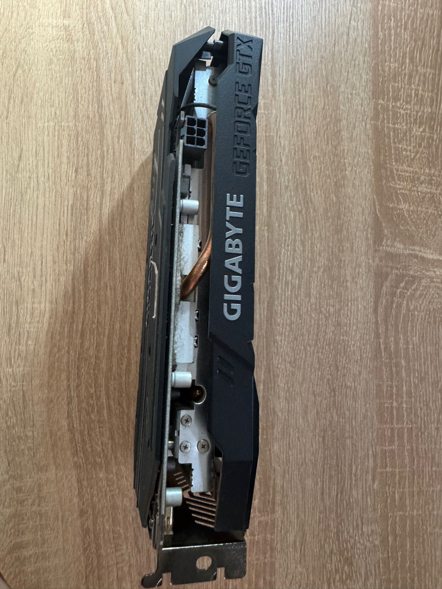 GTX 1650 Super  / i5 9400f foto 2