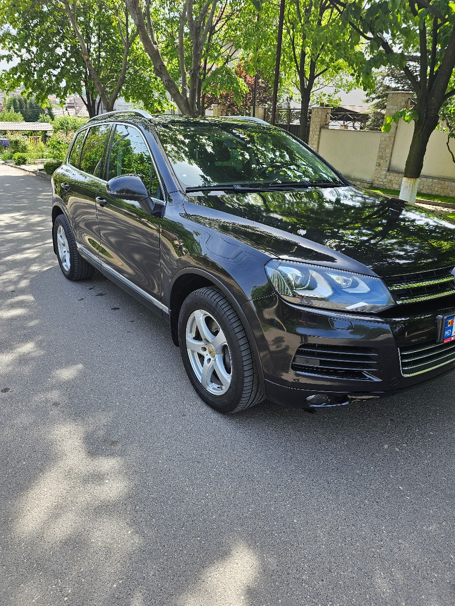 Volkswagen Touareg foto 0