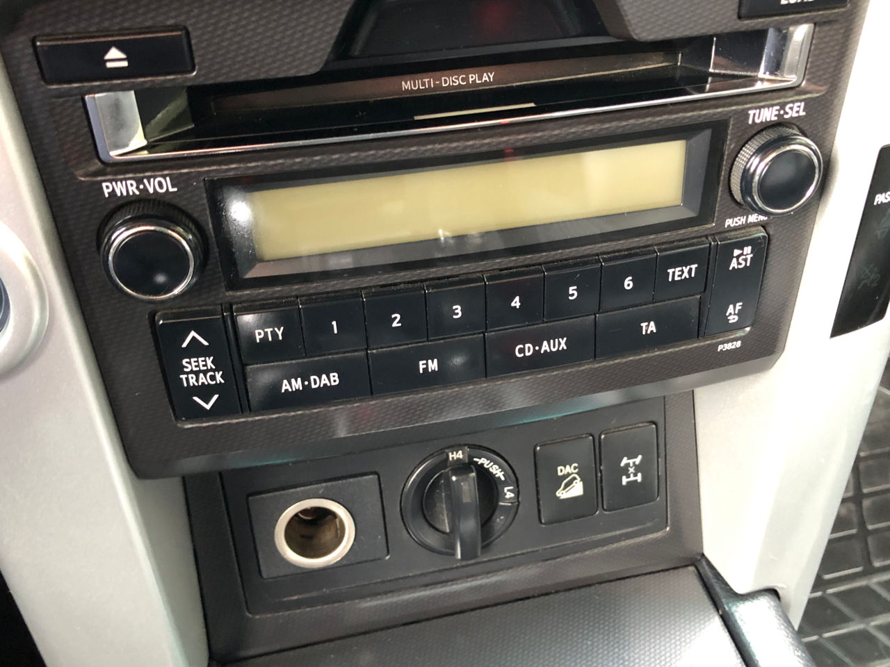 Toyota Land Cruiser Prado foto 15