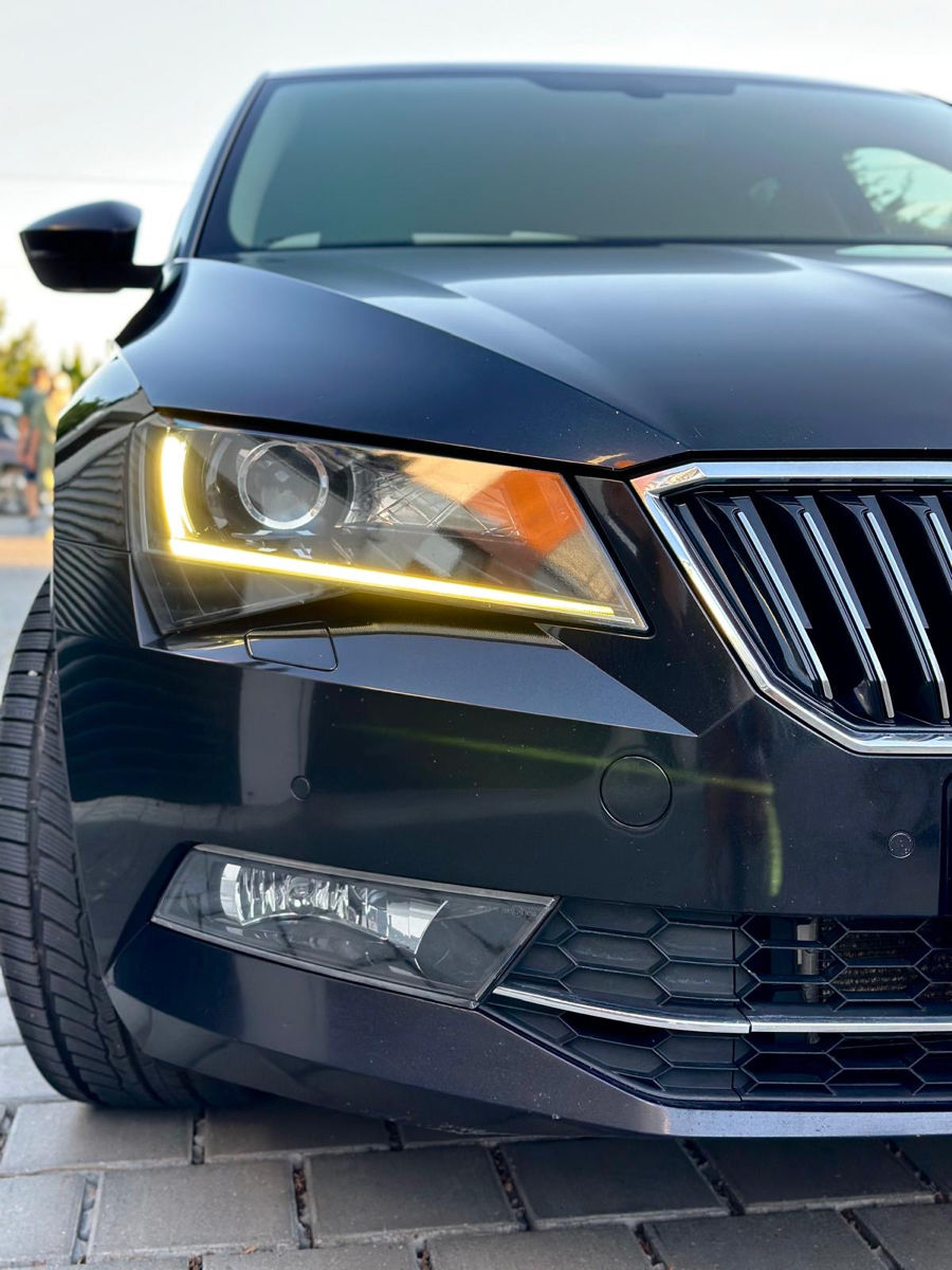 Skoda Superb foto 6