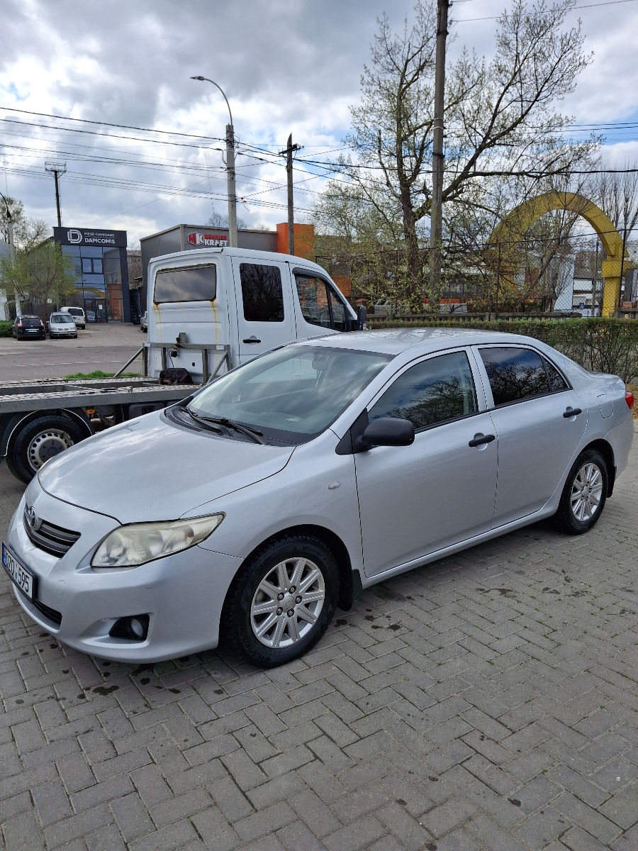 Toyota Corolla фото 1