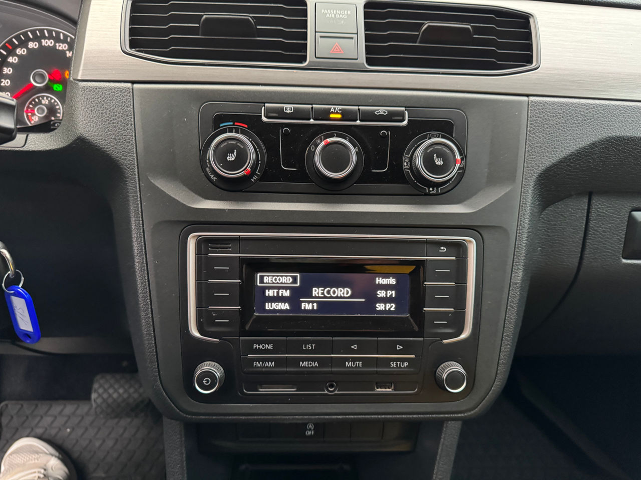 Volkswagen Caddy фото 9