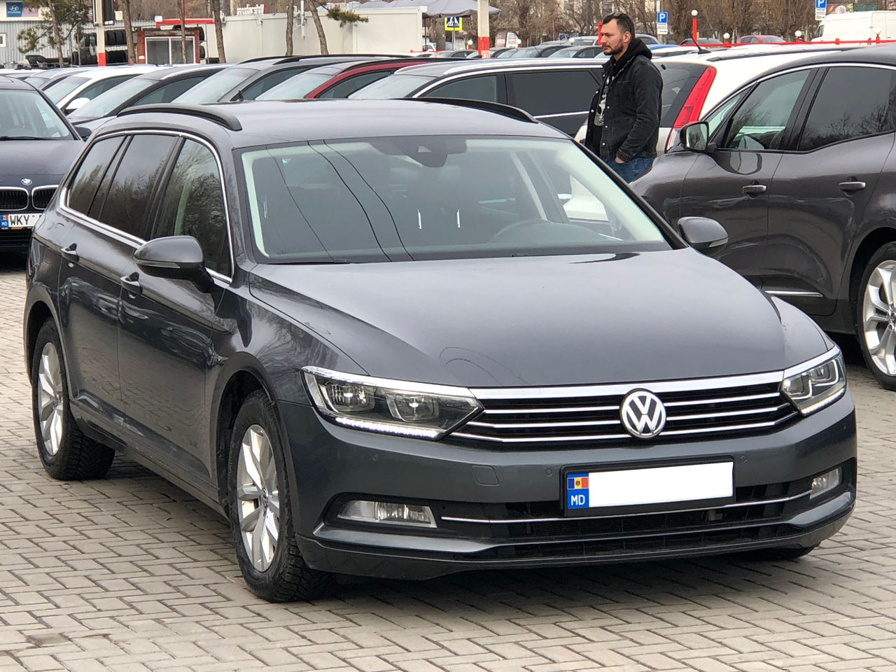 Volkswagen Passat foto 3