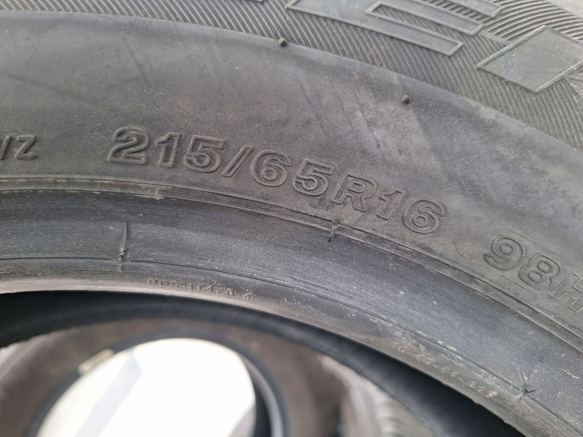 Anvelope Volkswagen Transporter, Bridgestone Dueler H/P Sport,  215/65 R16, aduse din Germania foto 9