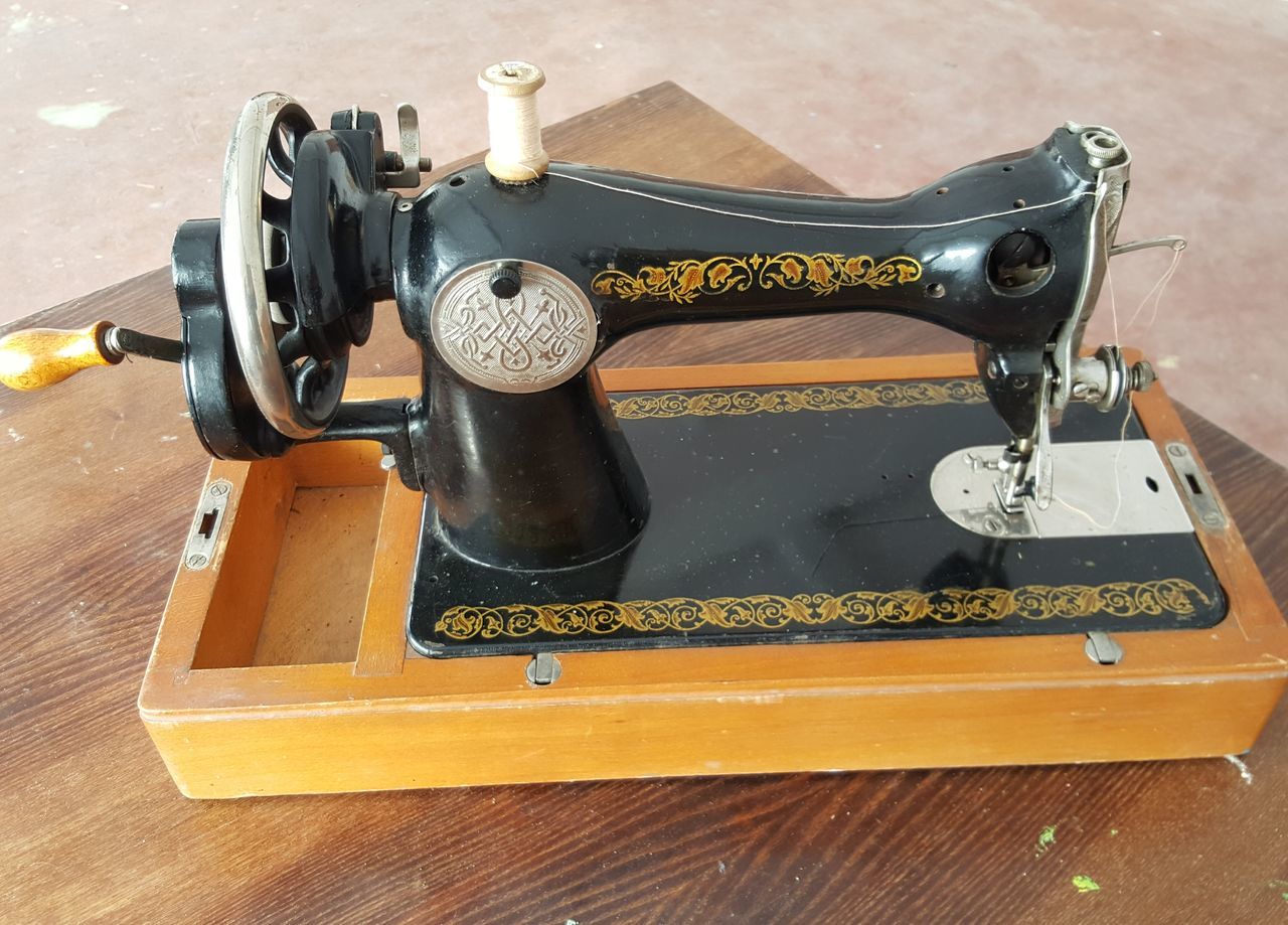 Машинка швейная ручная кл-2м т585958