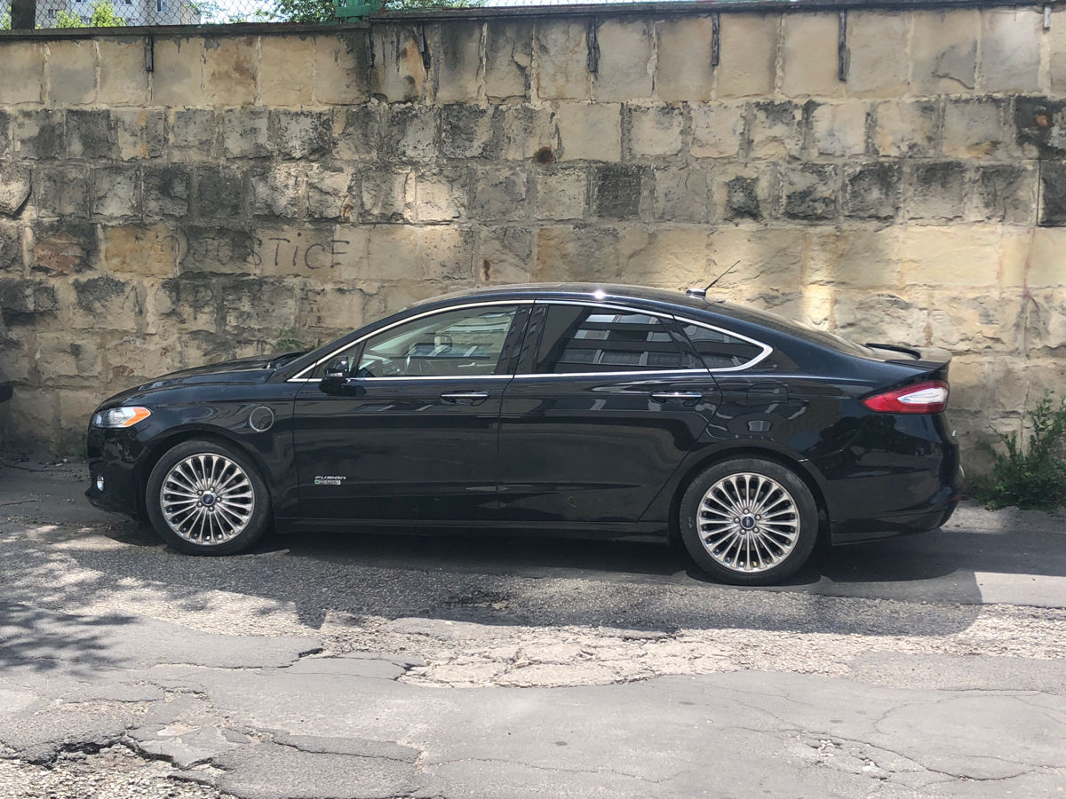Ford Fusion foto 1