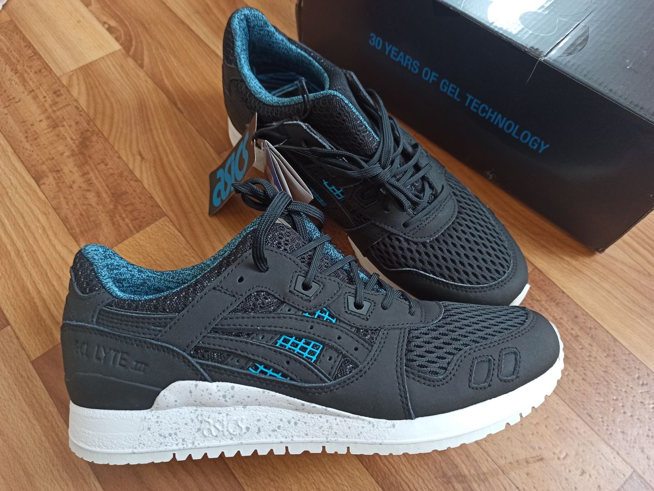 asics gel lyte v 42.5