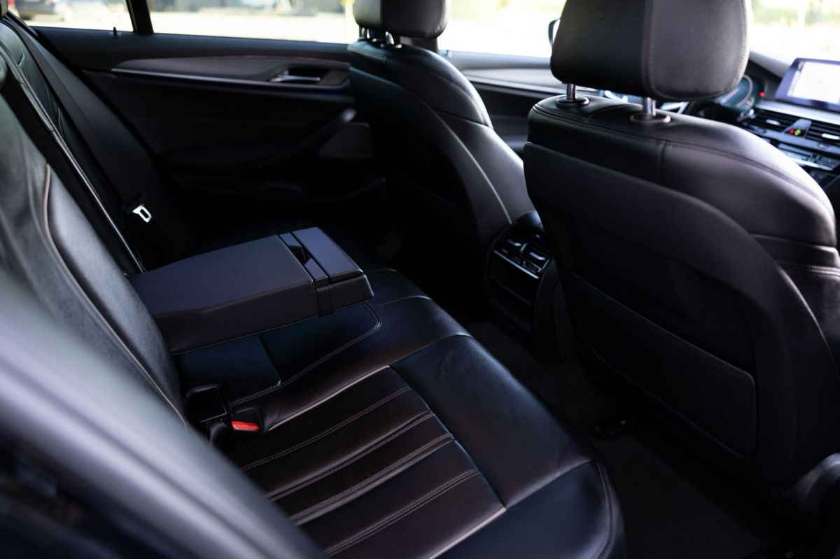 BMW 5 Series foto 9