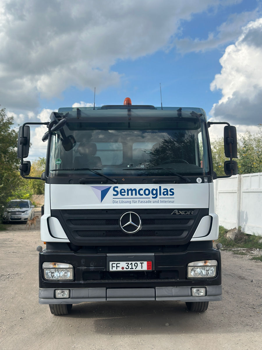 Mercedes AXOR-1833 foto 1