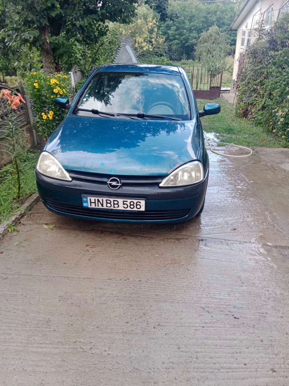 Opel Corsa foto 1