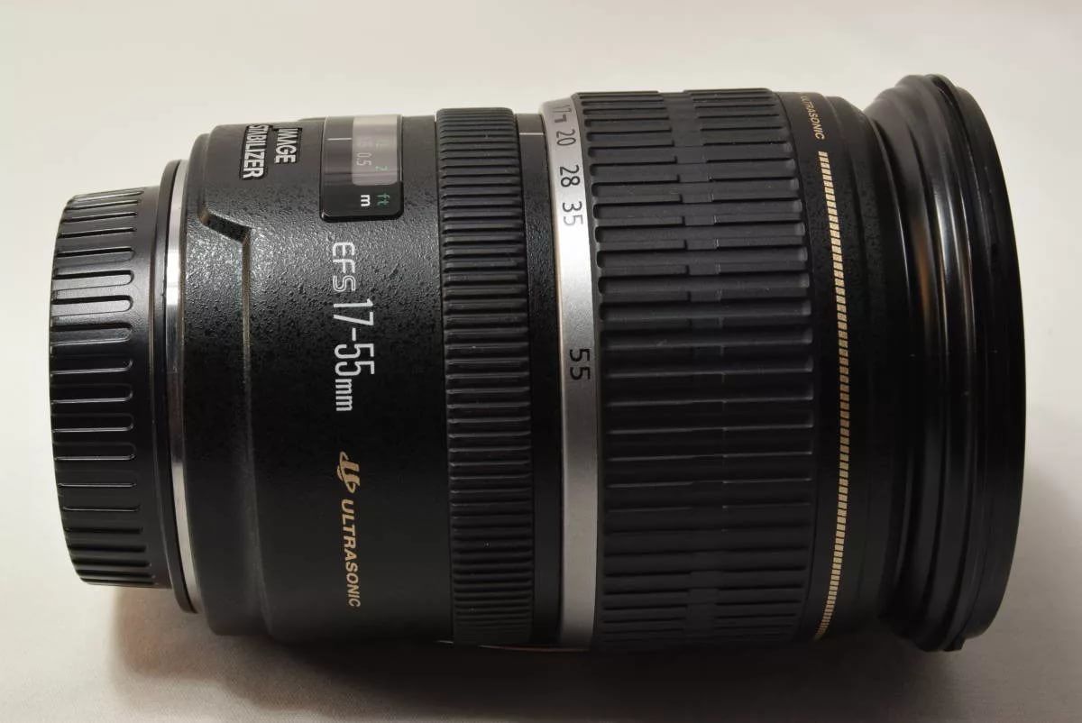 Obiective Canon 17 55is 2.8F,18 200mm is,15 85mm is ,70 300mm .17 85mm ...