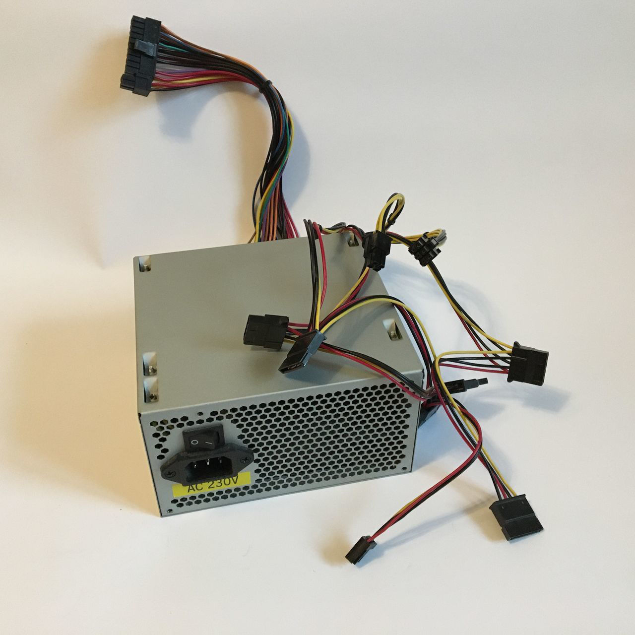 Power Supply ATX 550W Sohoo, 12cm Fan