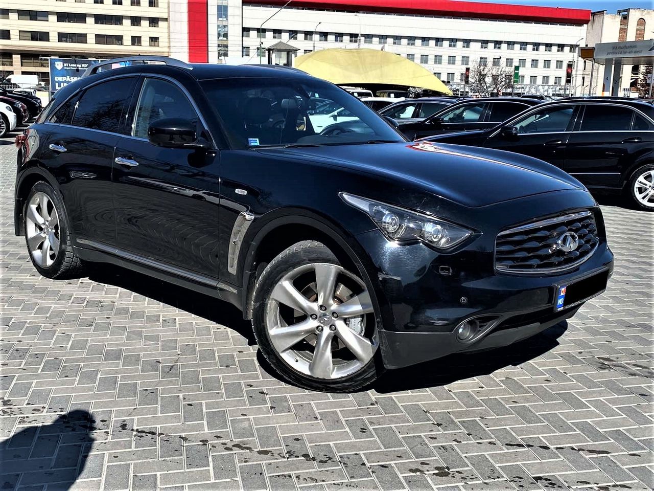 Infiniti FX foto 3